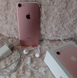 🚫SOLD🚫Iphone 7 Rose Gold Carrier Unlocked